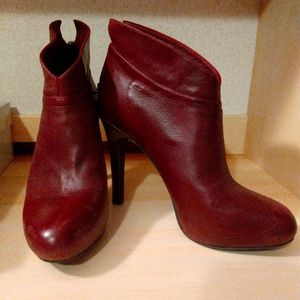 Jessica Simpson "Aggie" booties